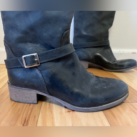 Charles David “Rowdy” Distressed Leather Riding Boots Black/Dark Gray Size 7 - Picture 3 of 15